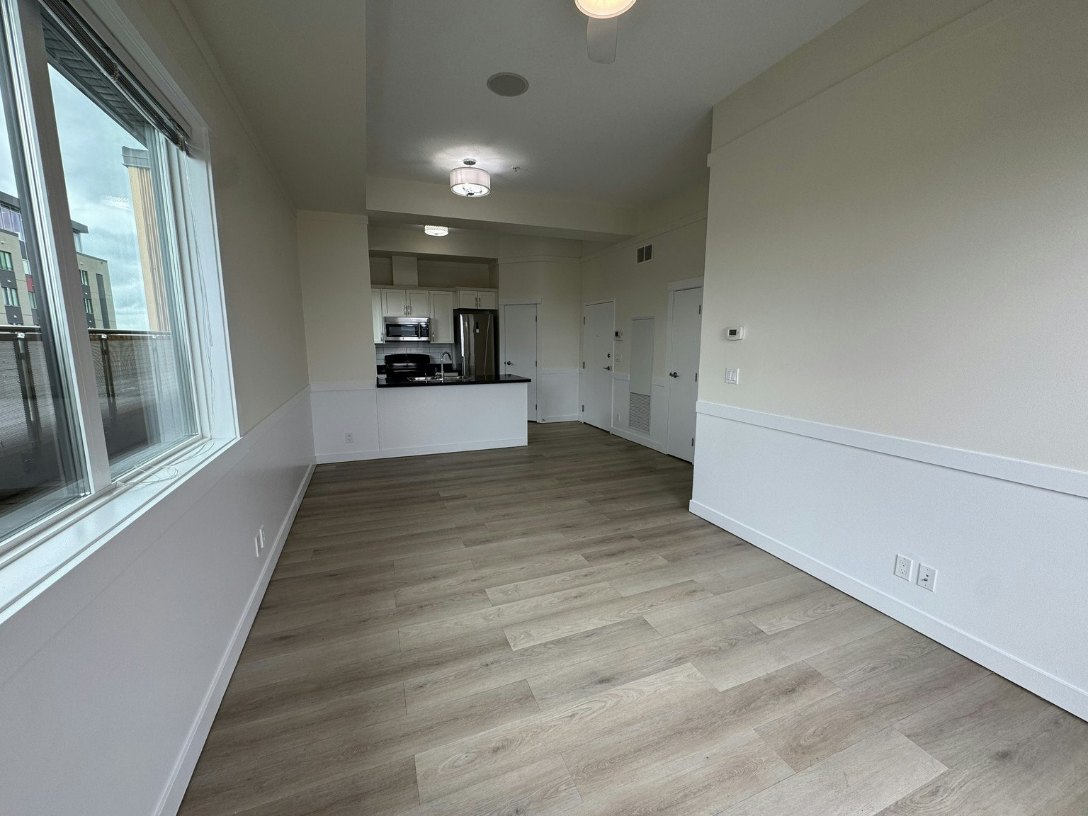 1302-5656 3 Street Southwest, Calgary, AB, T2H 1H7 - 5