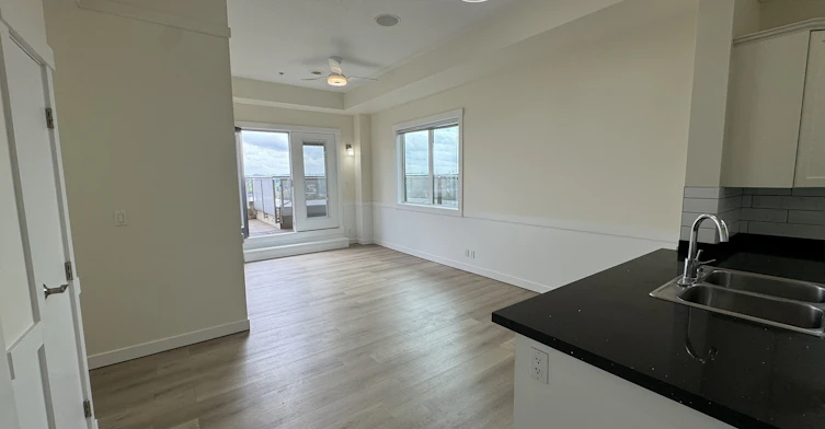1302-5656 3 Street Southwest, Calgary, AB, T2H 1H7