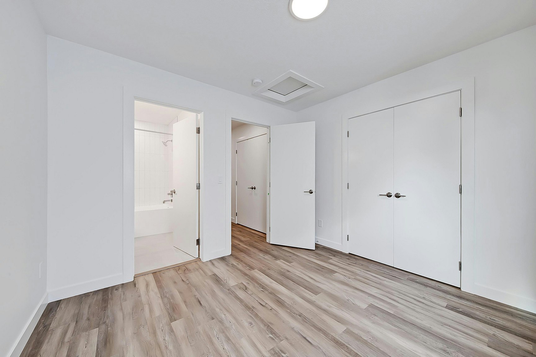 2020 18 Avenue NW, Calgary, AB, T2M 5E5 - 14