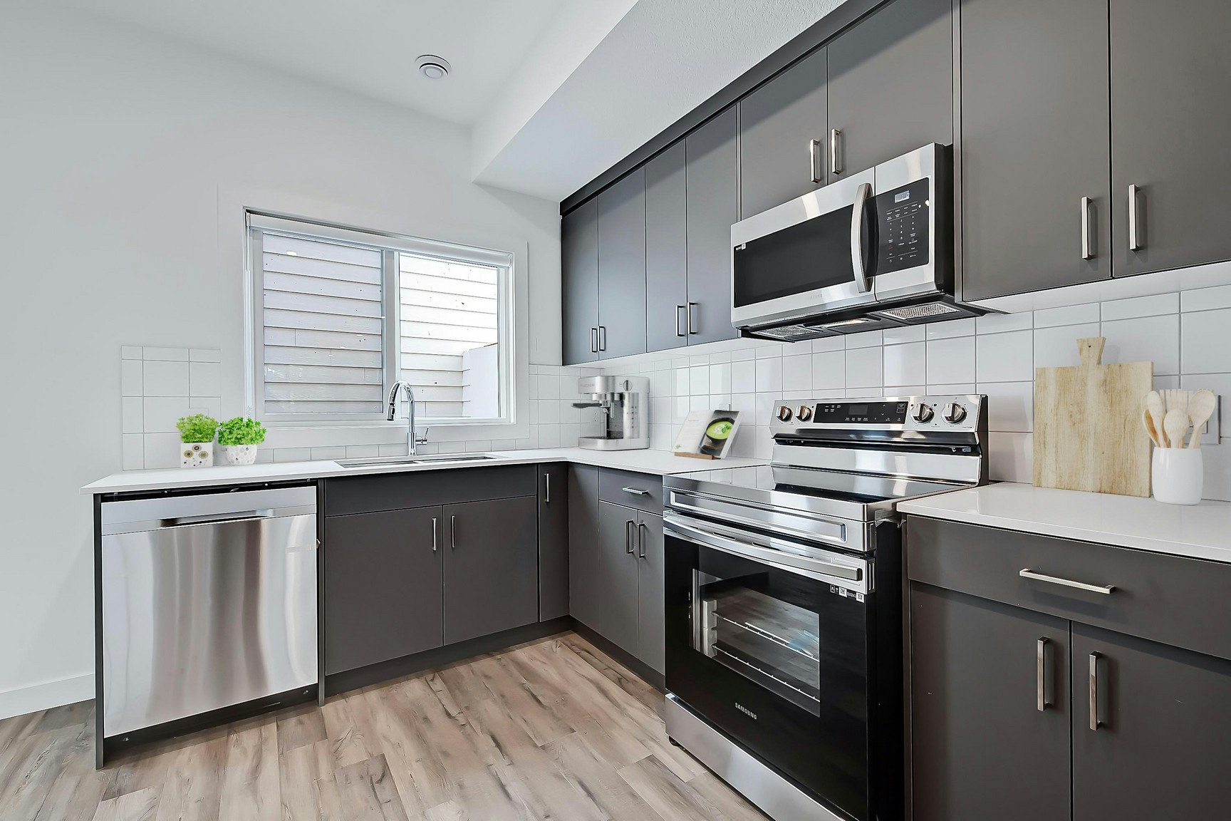 2020 18 Avenue NW, Calgary, AB, T2M 5E5 - 7