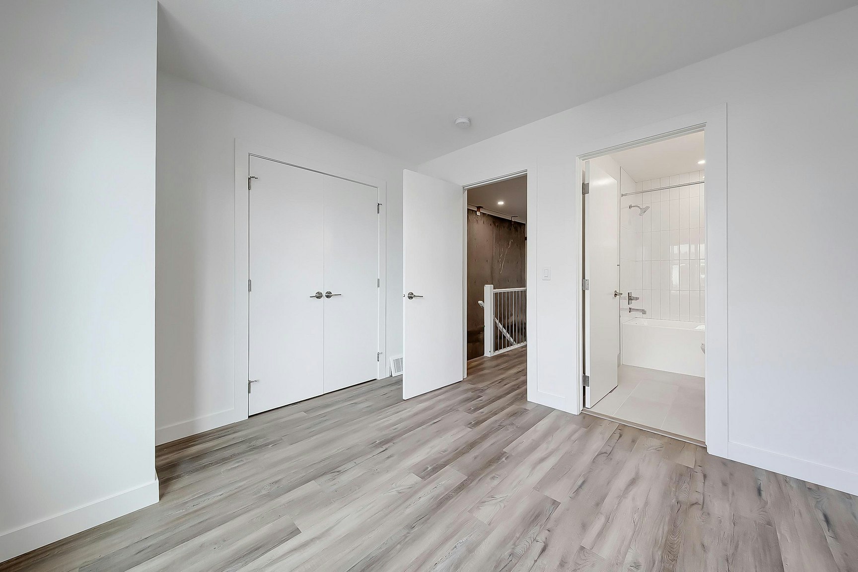 2020 18 Avenue NW, Calgary, AB, T2M 5E5 - 12