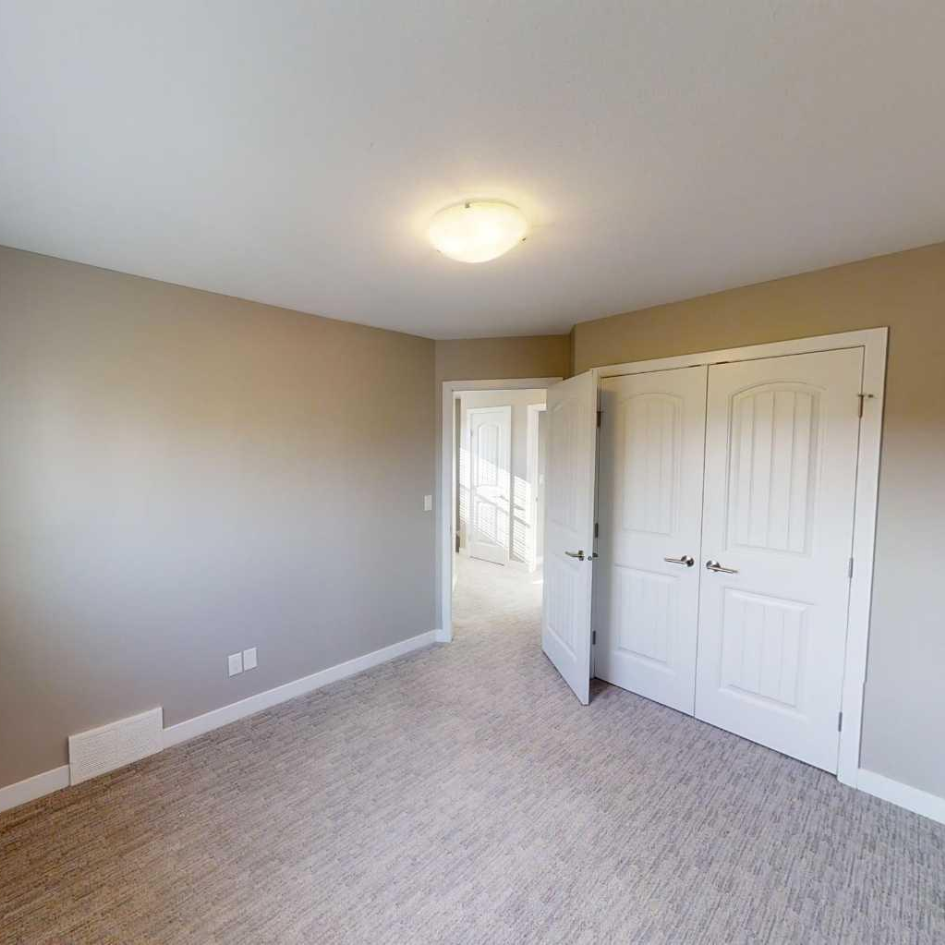 8825-8829 96 Avenue, Grande Prairie, AB, T8X 0N3 - 11