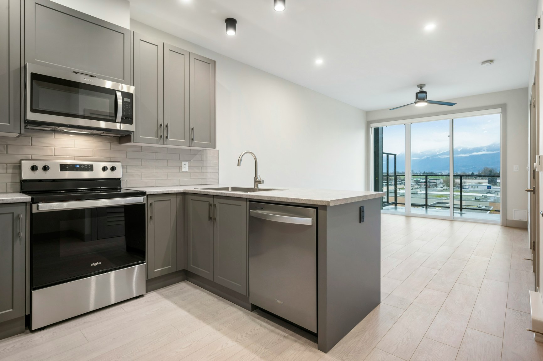 45547 Knight Road, Chilliwack, BC, V2R 3E8 - 14