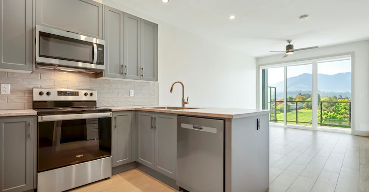 45547 Knight Road, Chilliwack, BC, V2R 3E8 - 9