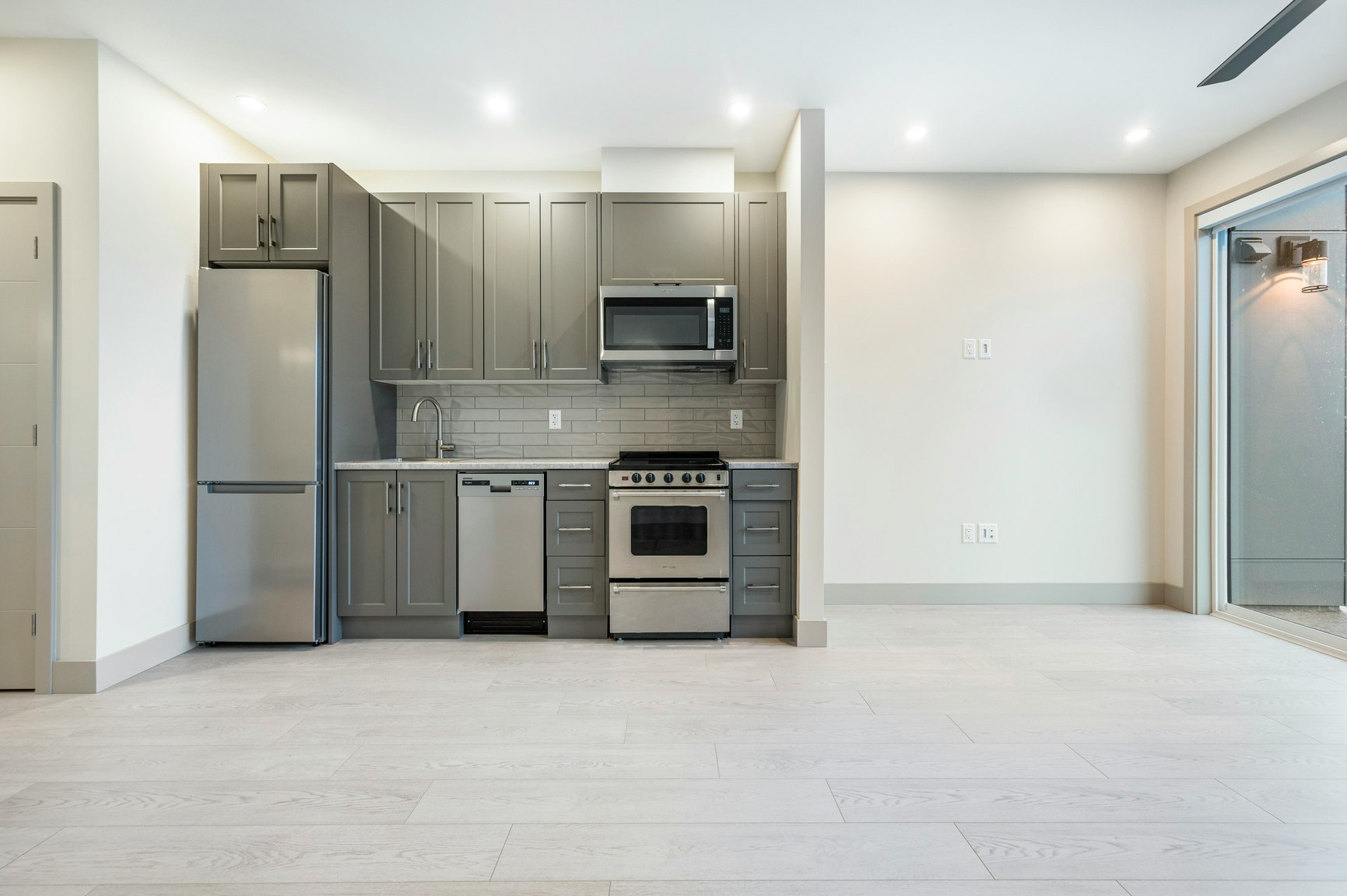 45547 Knight Road, Chilliwack, BC, V2R 3E8 - 6