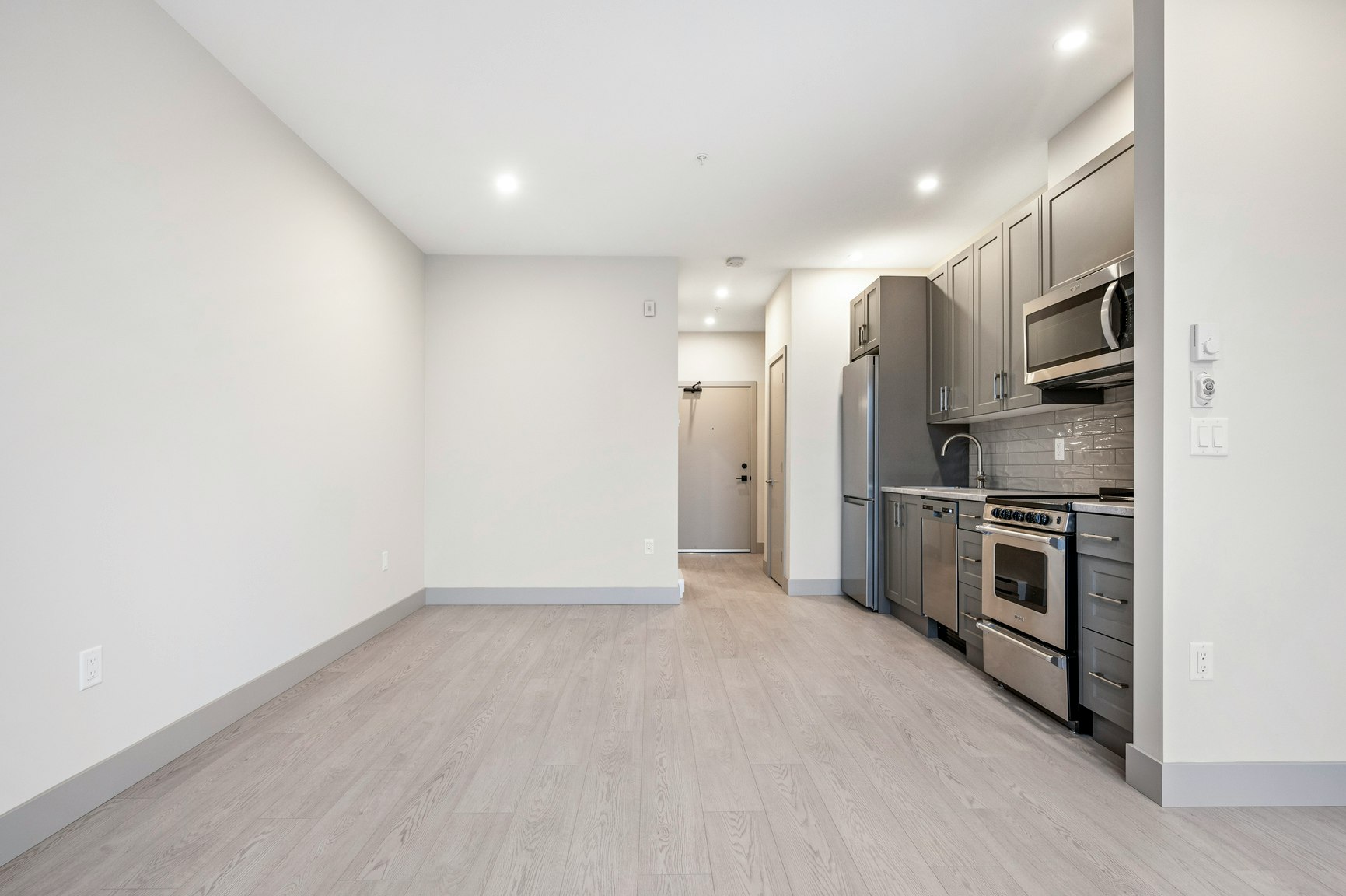 45547 Knight Road, Chilliwack, BC, V2R 3E8 - 10