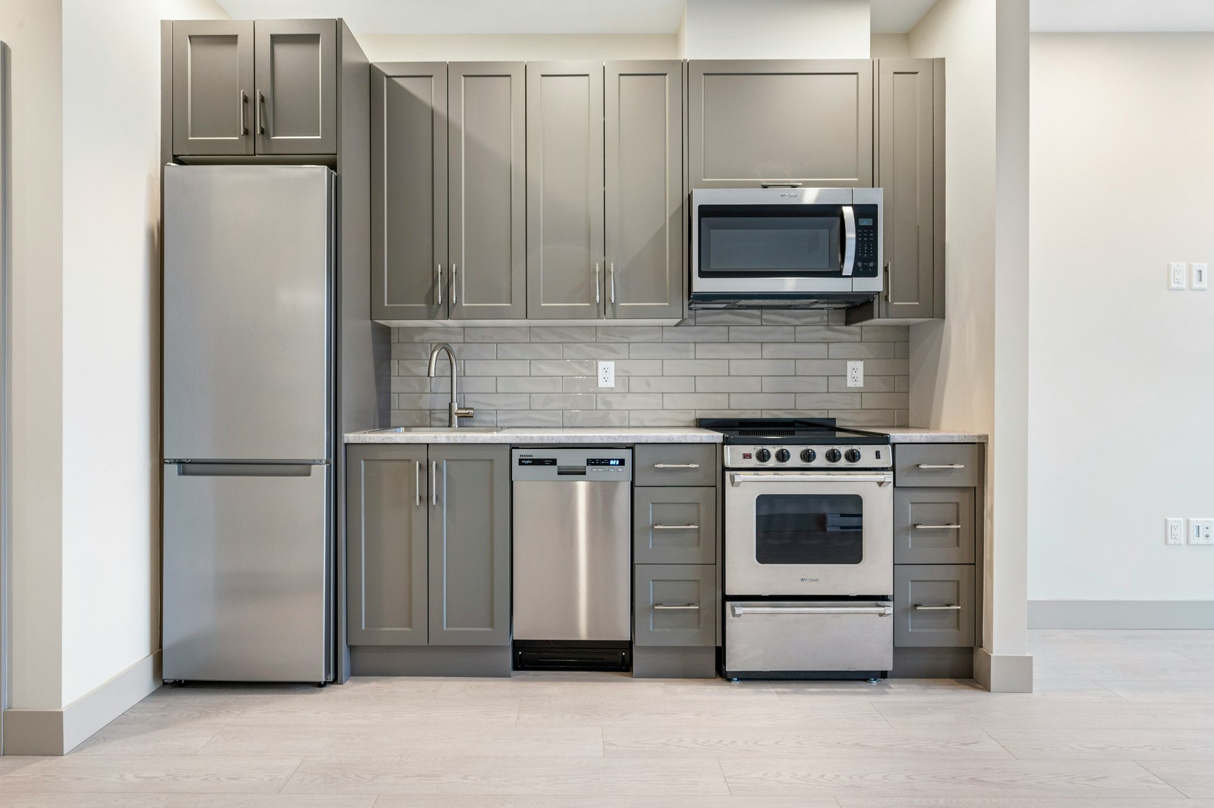 45547 Knight Road, Chilliwack, BC, V2R 3E8 - 3