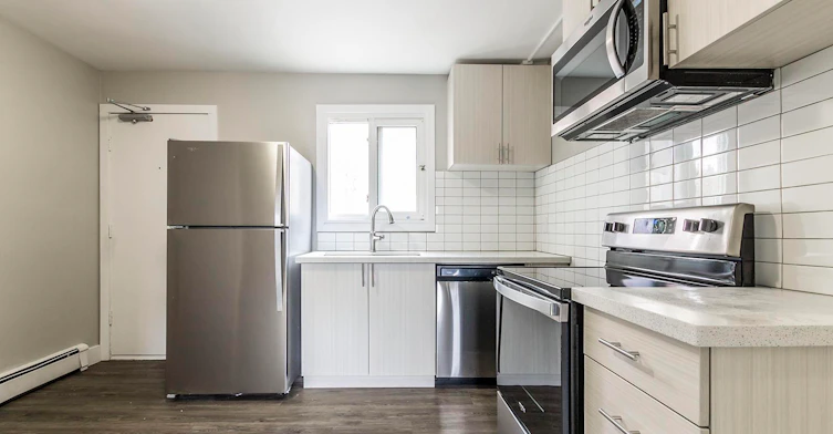 428 Lancaster Street W, Kitchener, ON, N2H 4V9