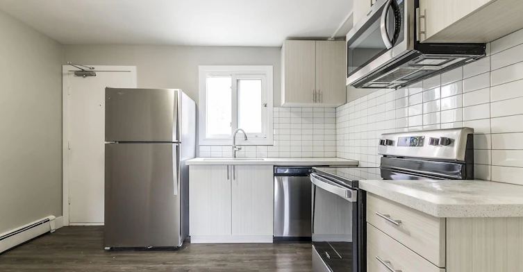 428 Lancaster Street W, Kitchener, ON, N2H 4V9
