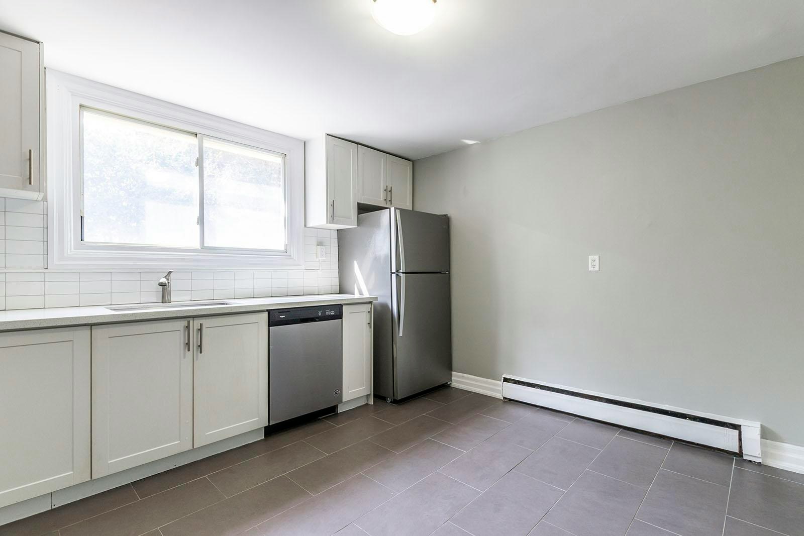428 Lancaster Street W, Kitchener, ON, N2H 4V9 - 5