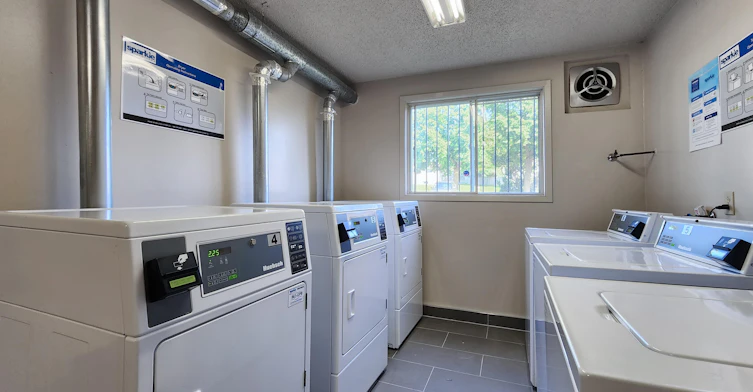 FEED-126 Bay Street, Quinte West, ON, K8V 1H8 - 21