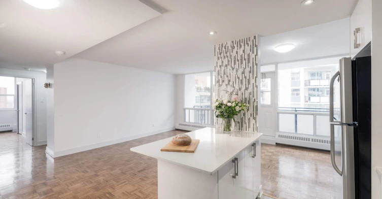 2-1806-50 Alexander Street, Toronto, ON, M4Y 1B6 - 3