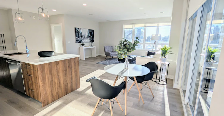4030 University Avenue Northwest, Calgary, AB, T3B 6P5 - 2