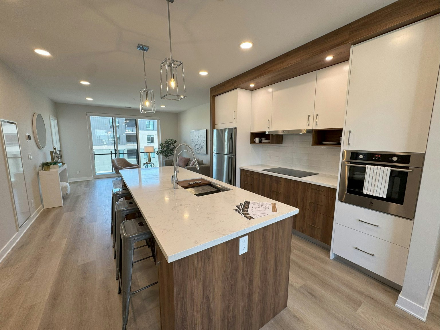 4030 University Avenue Northwest, Calgary, AB, T3B 6P5 - 3