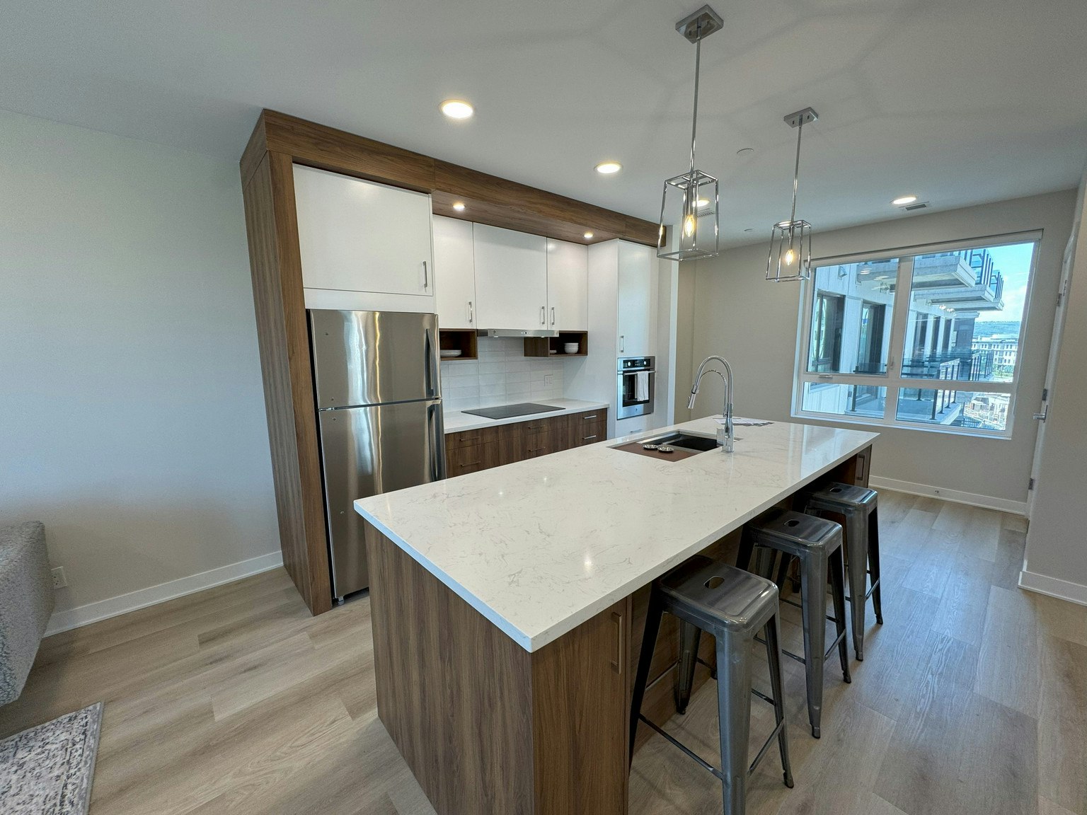 4030 University Avenue Northwest, Calgary, AB, T3B 6P5 - 4
