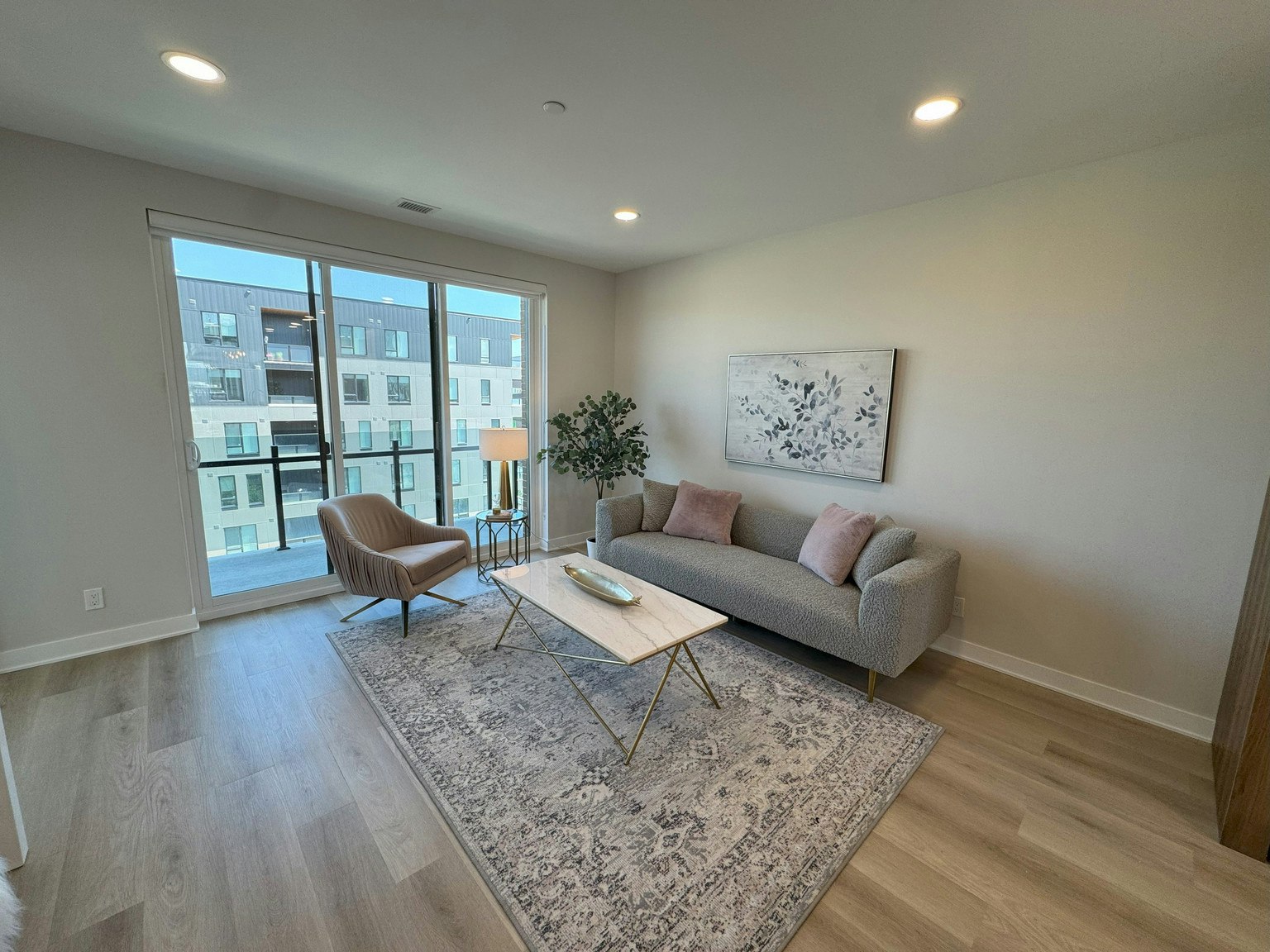 4030 University Avenue Northwest, Calgary, AB, T3B 6P5 - 5