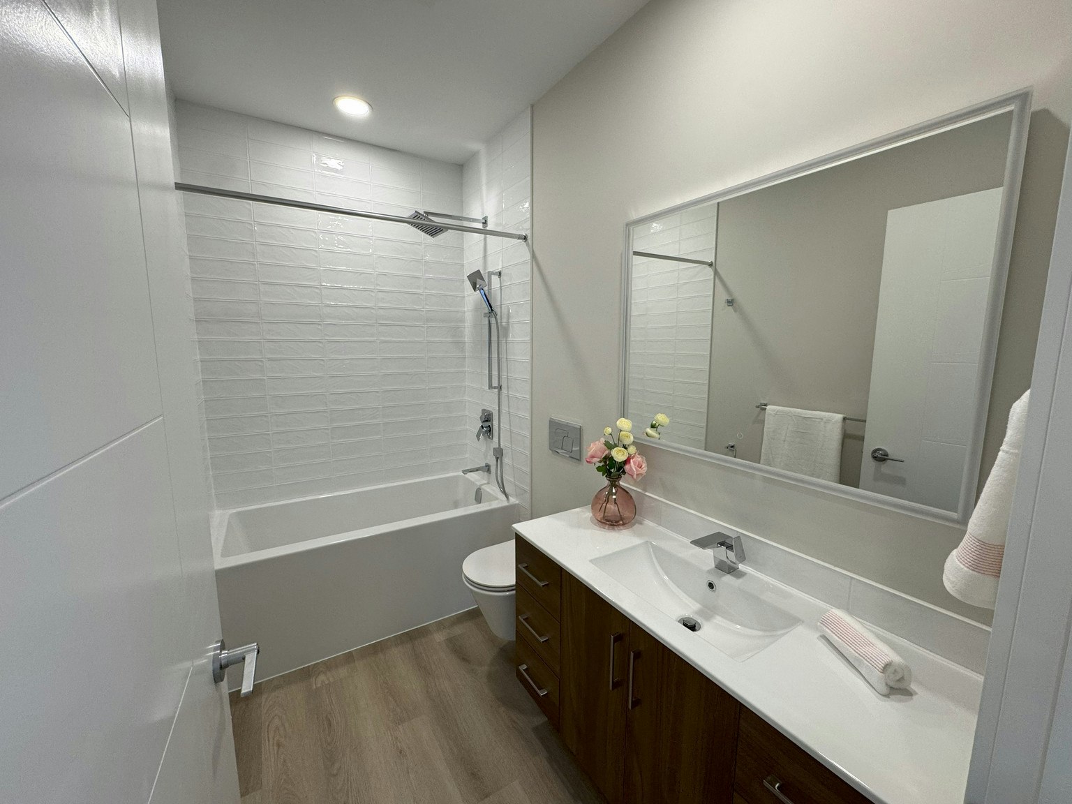 4030 University Avenue Northwest, Calgary, AB, T3B 6P5 - 12