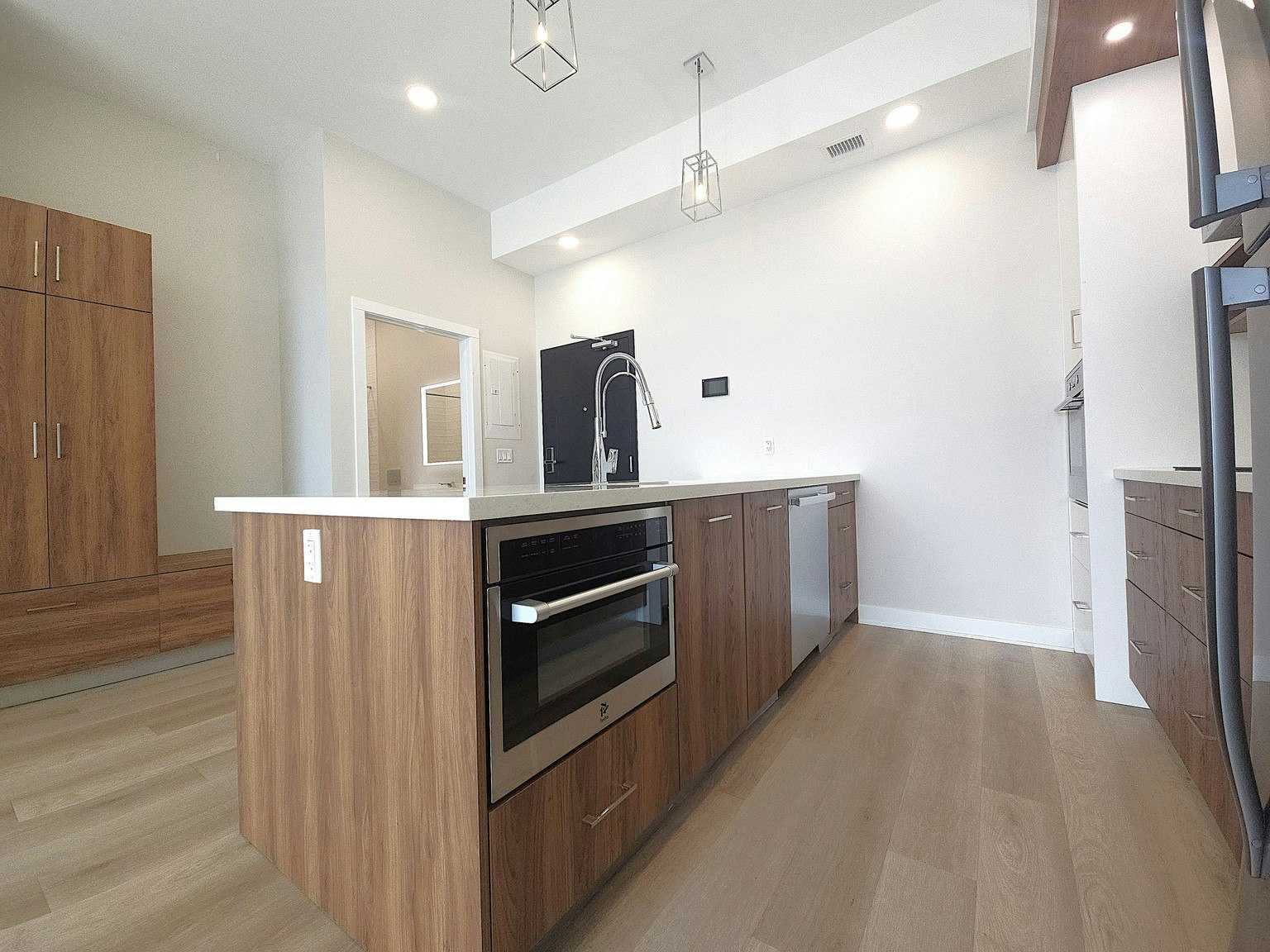 4030 University Avenue Northwest, Calgary, AB, T3B 6P5 - 6