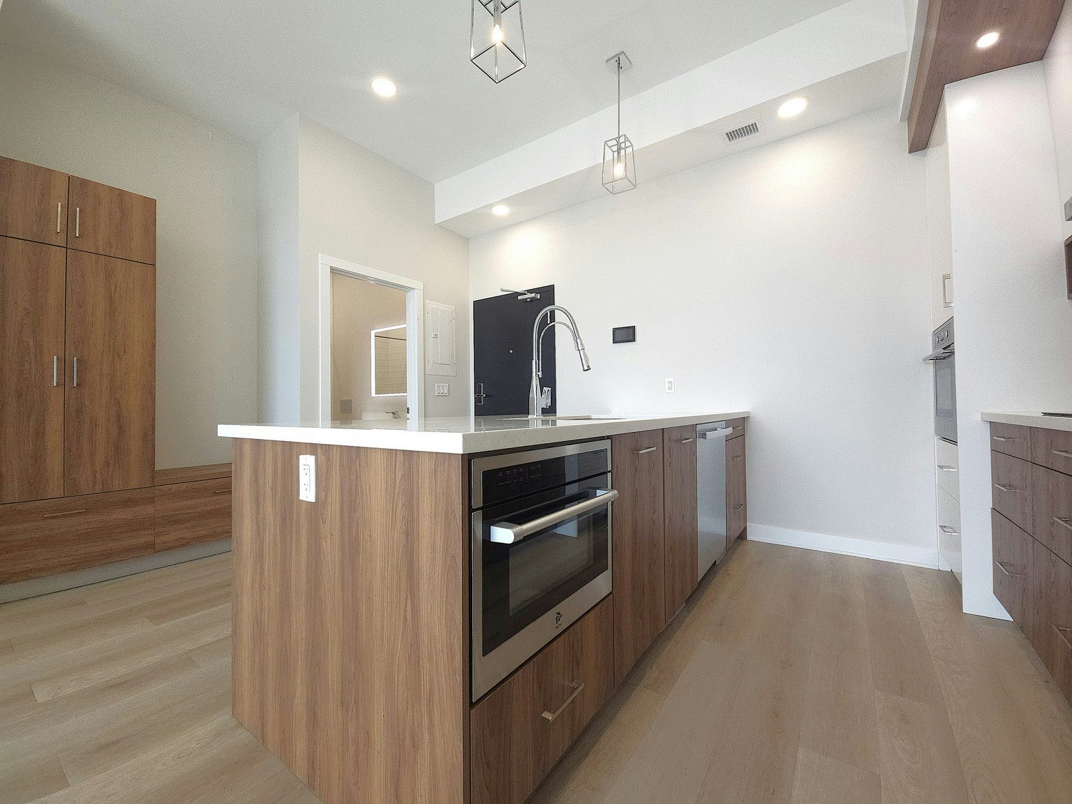 4030 University Avenue Northwest, Calgary, AB, T3B 6P5 - 7