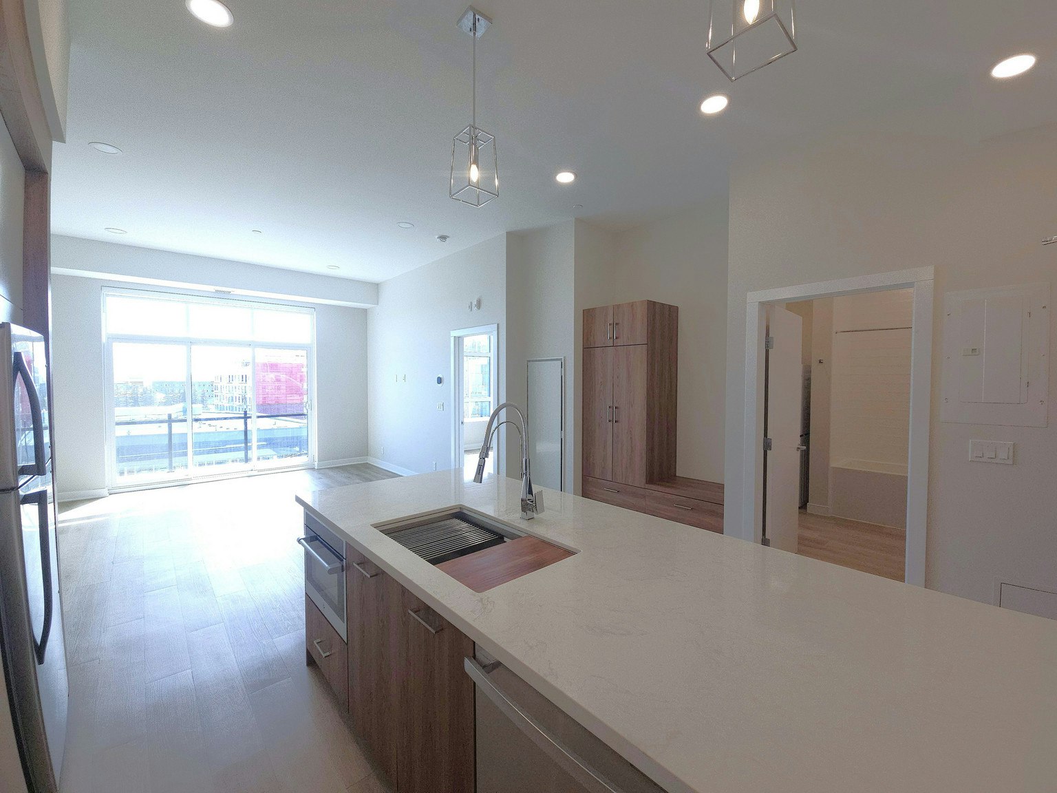 4030 University Avenue Northwest, Calgary, AB, T3B 6P5 - 9
