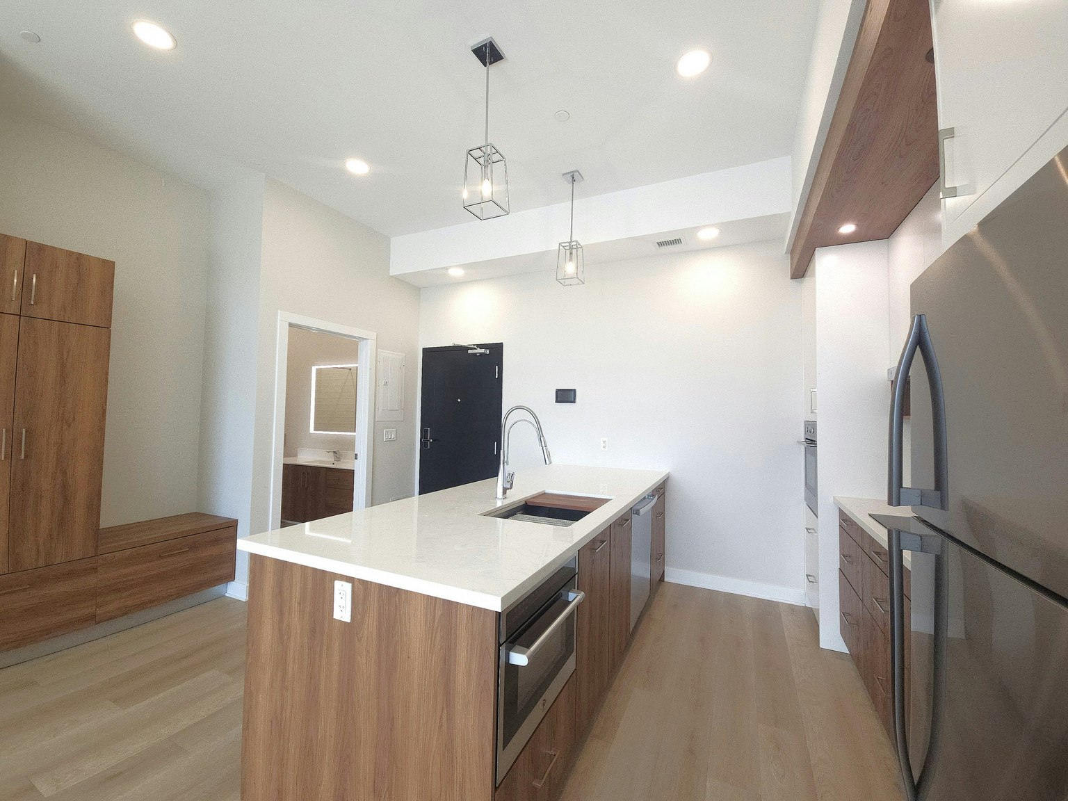 4030 University Avenue Northwest, Calgary, AB, T3B 6P5 - 5