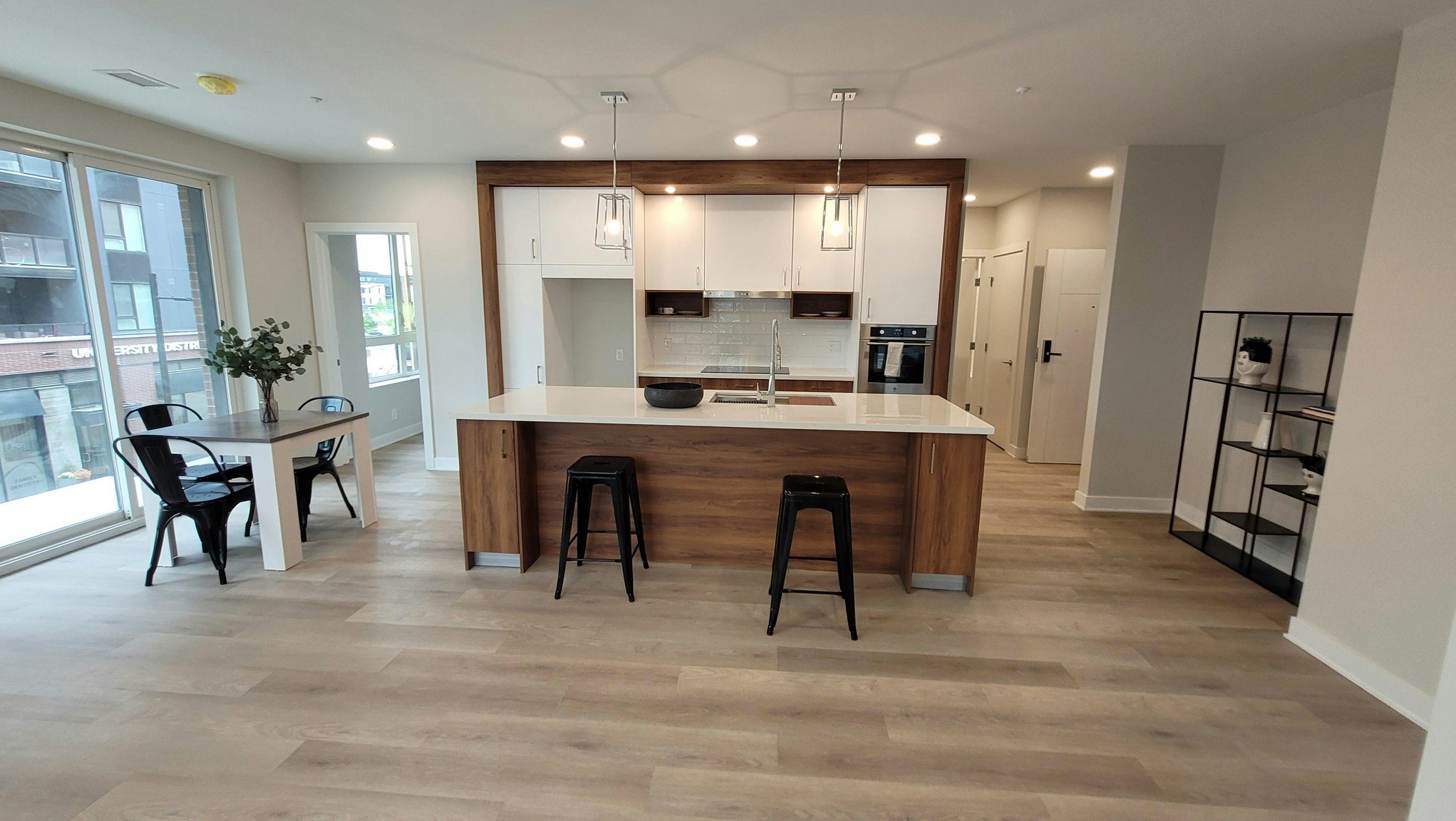 4030 University Avenue Northwest, Calgary, AB, T3B 6P5 - 2