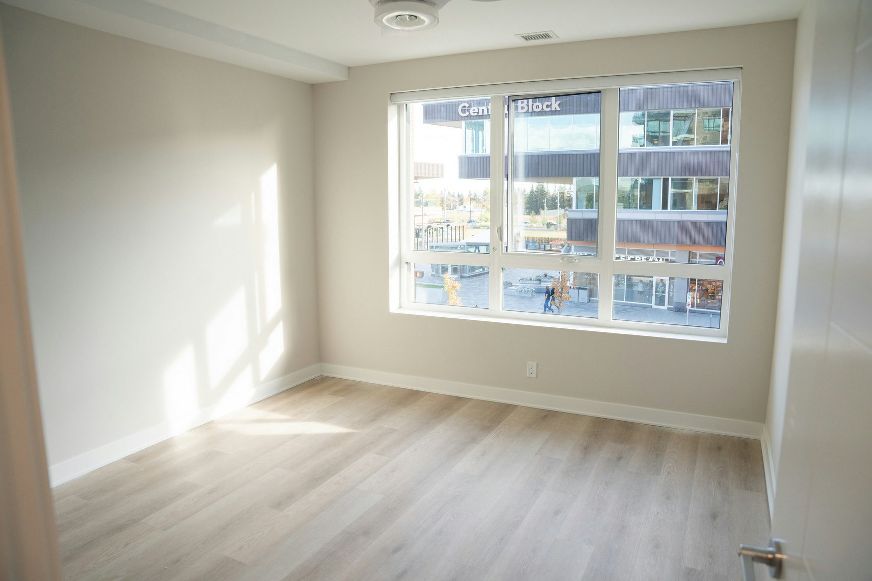 4030 University Avenue Northwest, Calgary, AB, T3B 6P5 - 4