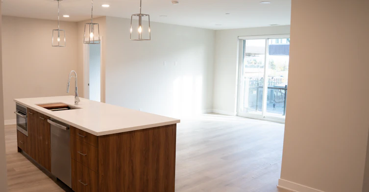 4030 University Avenue Northwest, Calgary, AB, T3B 6P5 - 2