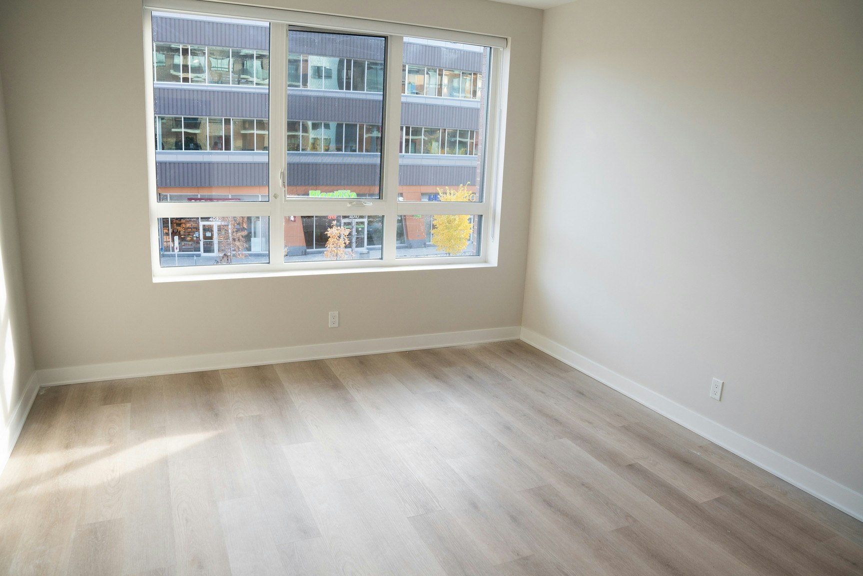 4030 University Avenue Northwest, Calgary, AB, T3B 6P5 - 7
