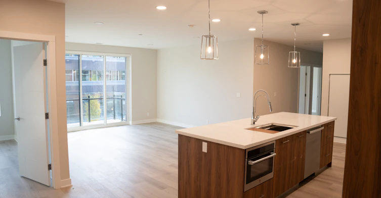 4030 University Avenue Northwest, Calgary, AB, T3B 6P5 - 3