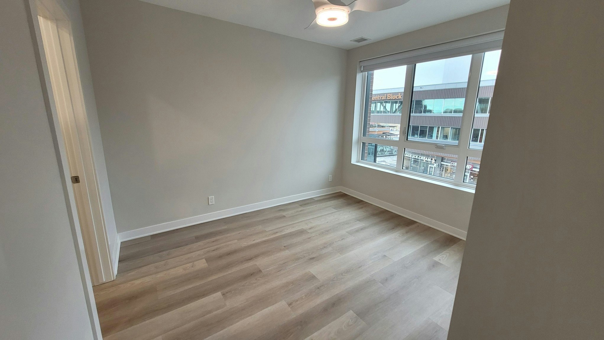 4030 University Avenue Northwest, Calgary, AB, T3B 6P5 - 2