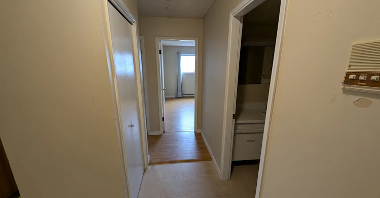111 Knox Street, Kamloops, BC, V2B 3Z1 - 2