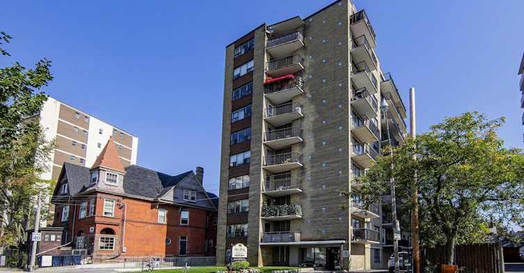 0605-267 St. George Street, Toronto, ON, M5R 2P9 - 2