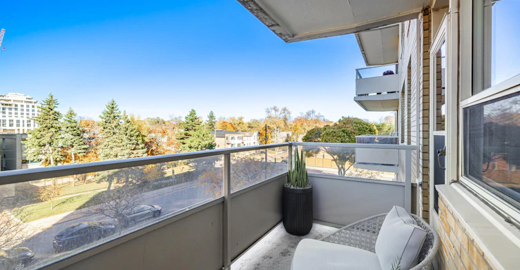 0304-2700 Bathurst Street, Toronto, ON, M6B 2Z7 - 9
