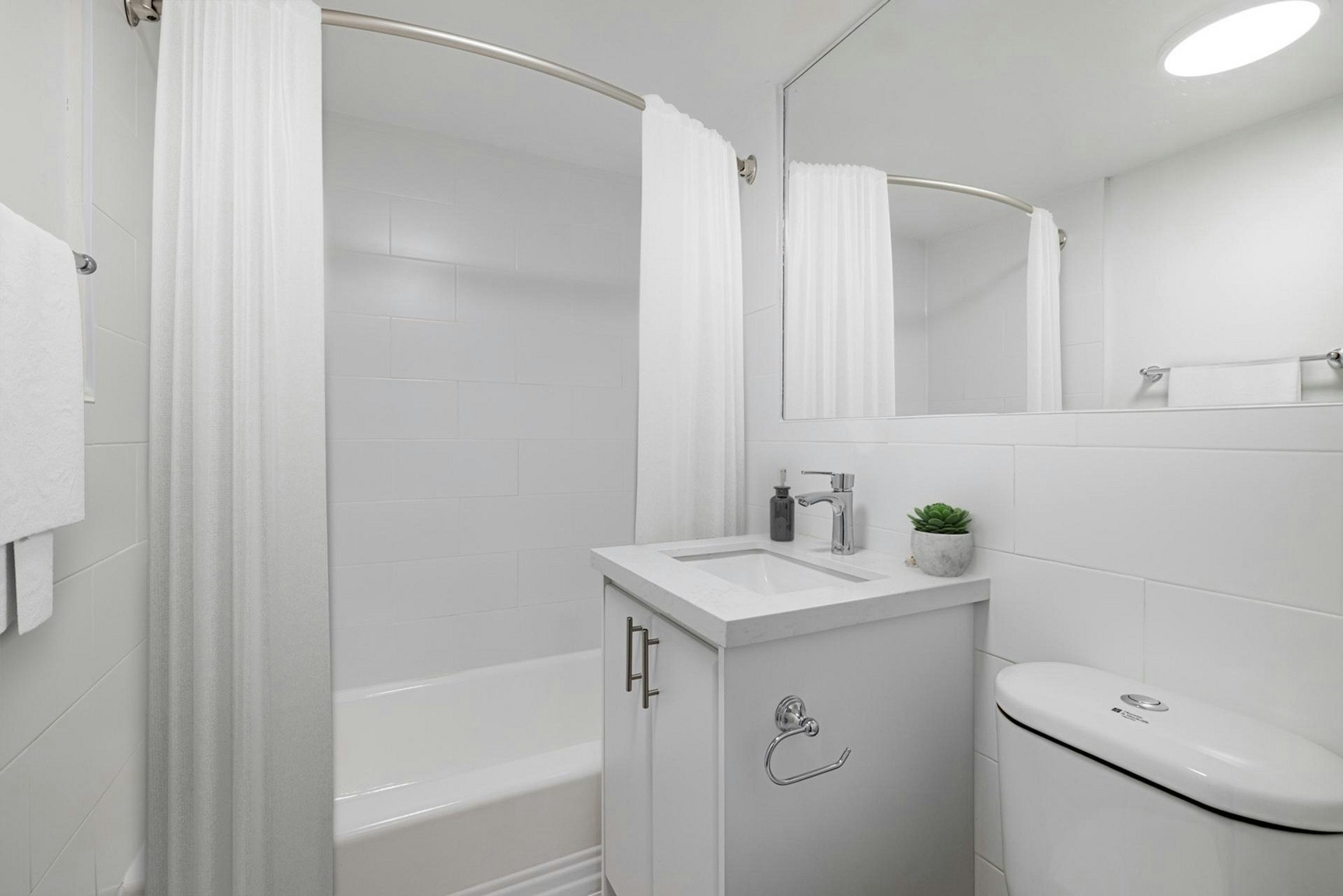 0304-2700 Bathurst Street, Toronto, ON, M6B 2Z7 - 8