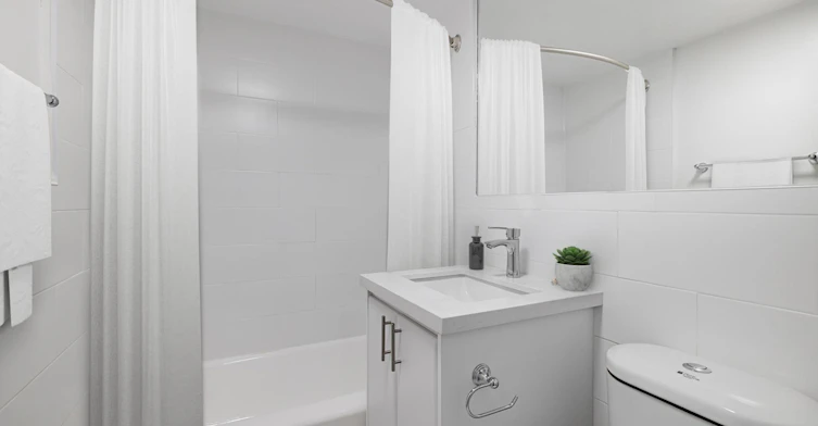 0304-2700 Bathurst Street, Toronto, ON, M6B 2Z7 - 8