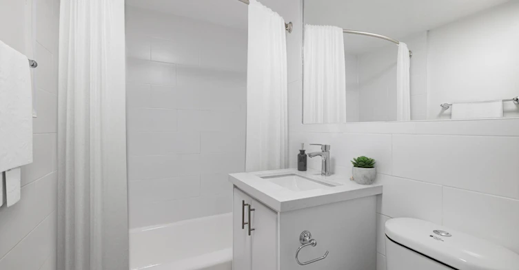 0509-2700 Bathurst Street, Toronto, ON, M6B 2Z7 - 8