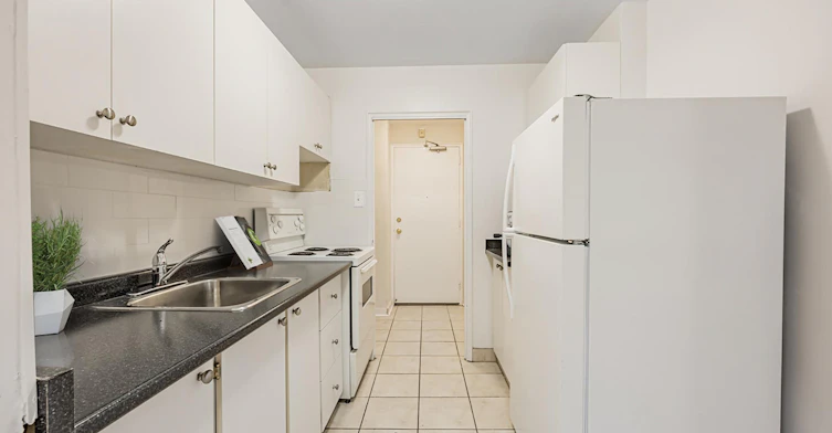 105-48 Grenoble Drive, Toronto, ON, M3C 1C9 - 7