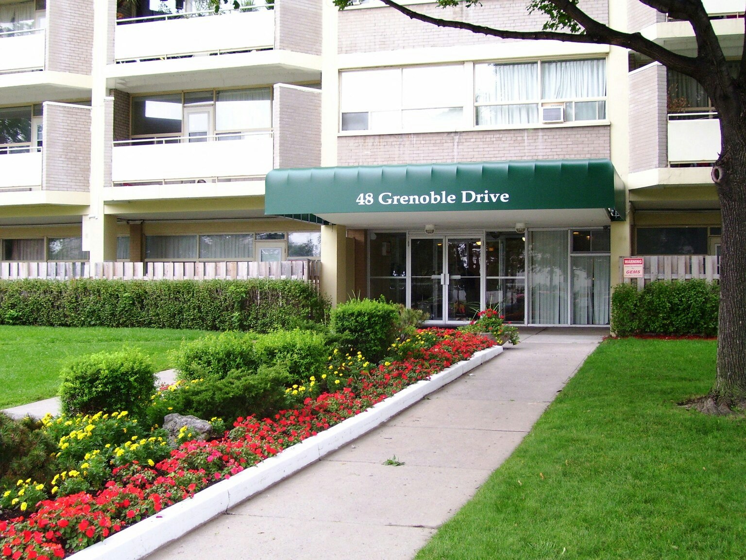 105-48 Grenoble Drive, Toronto, ON, M3C 1C9 - 12