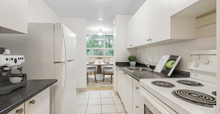 105-48 Grenoble Drive, Toronto, ON, M3C 1C9 - 8
