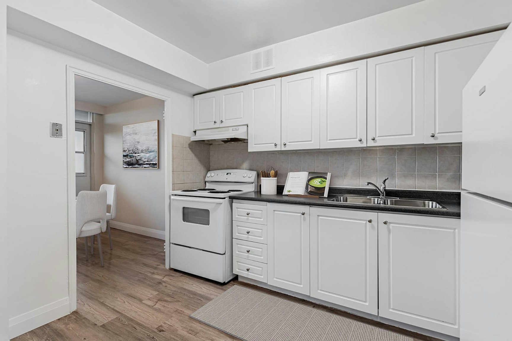 0208-569 Sheppard Avenue West, Toronto, ON, M3H 2R8 - 7