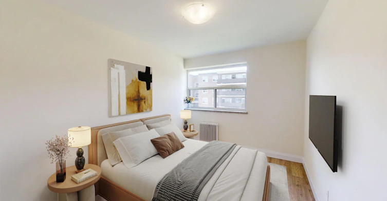 101-11 Eccleston Drive, Toronto, ON, M4A 1K2 - 2