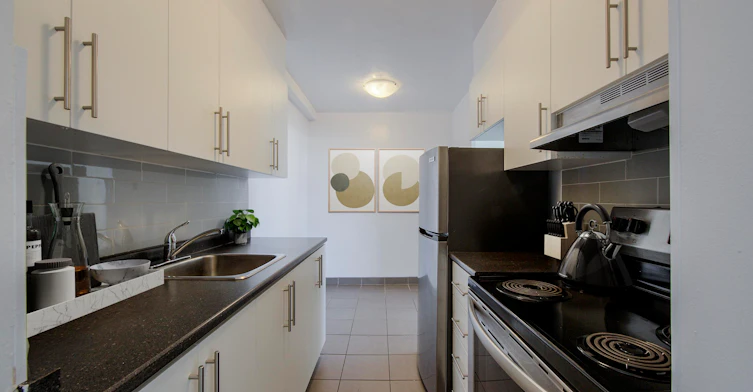 0405-25 St. Mary Street, Toronto, ON, M4Y 1R2 - 4