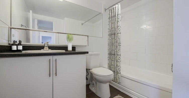 0907-25 St. Mary Street, Toronto, ON, M4Y 1R2 - 8