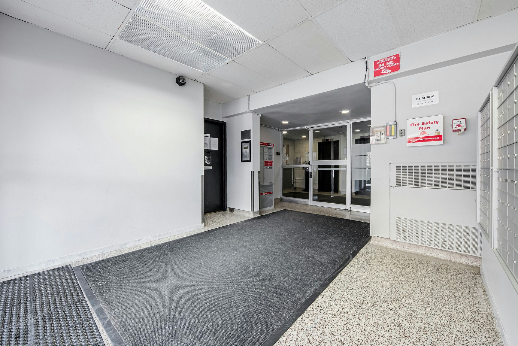 101-1 Deauville Lane, Toronto, ON, M3C 1Z7 - 6