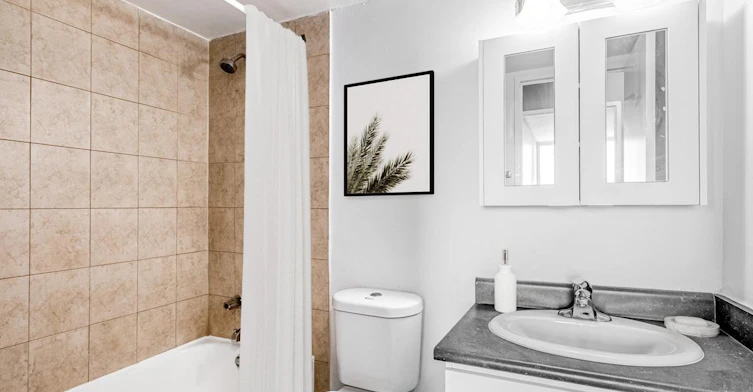 0909-5 Capri Road, Toronto, ON, M9B 6B5 - 9