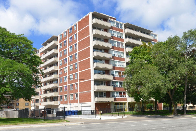 807-2110 Keele Street, Toronto, ON, M6M 3Z2 - 11