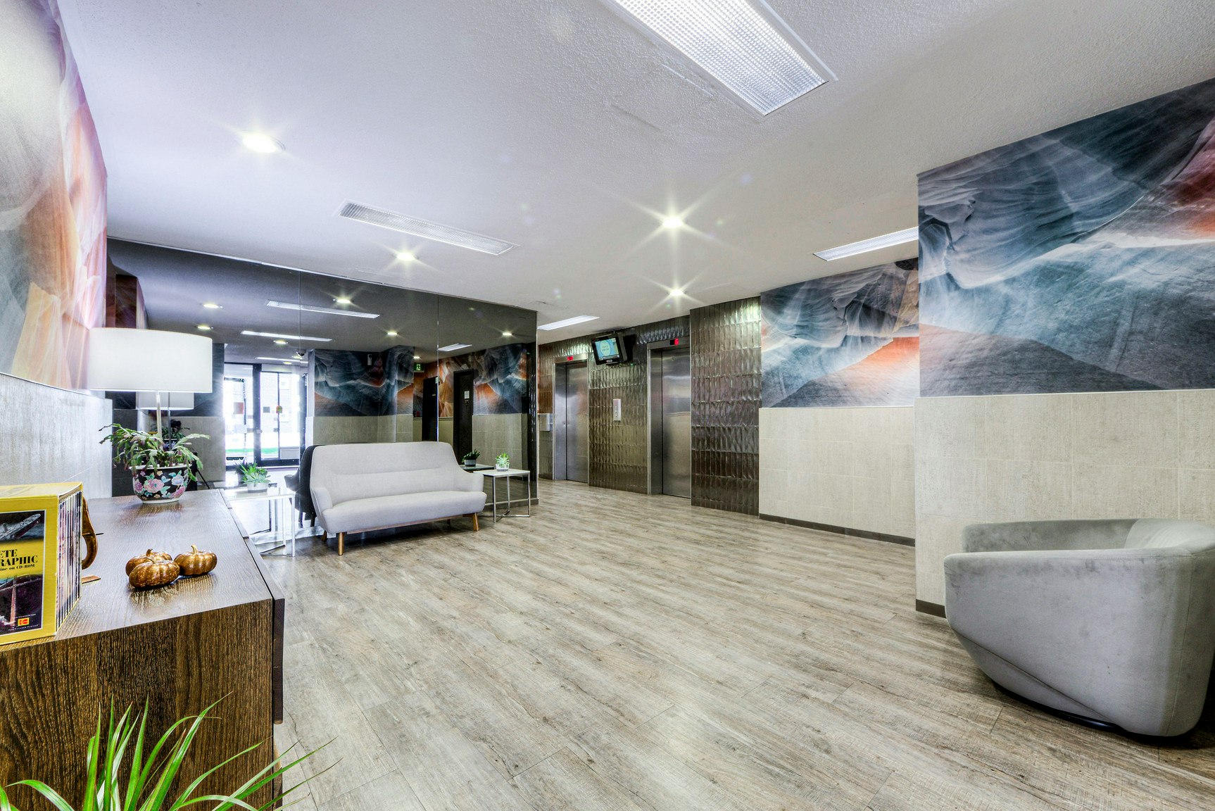 0203-10 Walmer Road, Toronto, ON, M5R 2W4 - 11