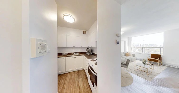 1108-10 Walmer Road, Toronto, ON, M5R 2W4 - 4