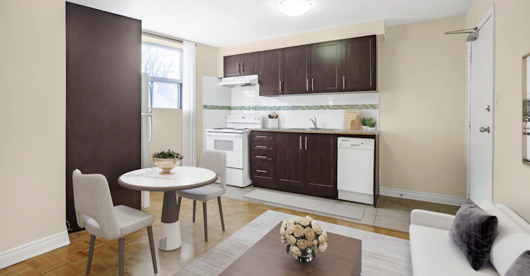 0008-2901 Dundas Street West, Toronto, ON, M6P 1Z1 - 2
